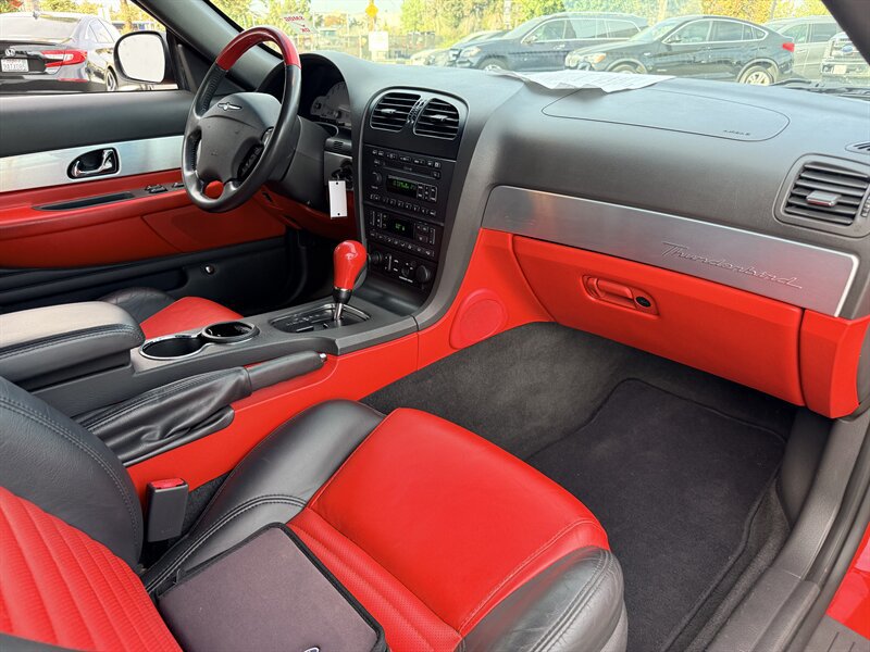 Used 2002 Ford Thunderbird RWD image 23