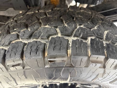 Used 2021 Ford F350 Platinum w/ Tremor Off-Road Package image 52