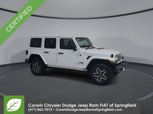 Certified 2025 Jeep Wrangler Sahara AWD/4WD image 2
