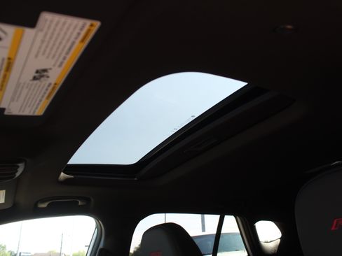 New 2026 Chevrolet Trax RS w/ Sunroof Package FWD image 12