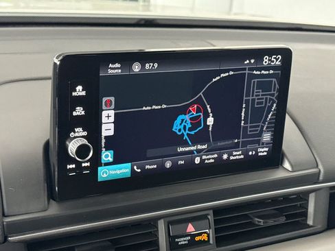 Certified 2025 Honda Pilot Touring image 20