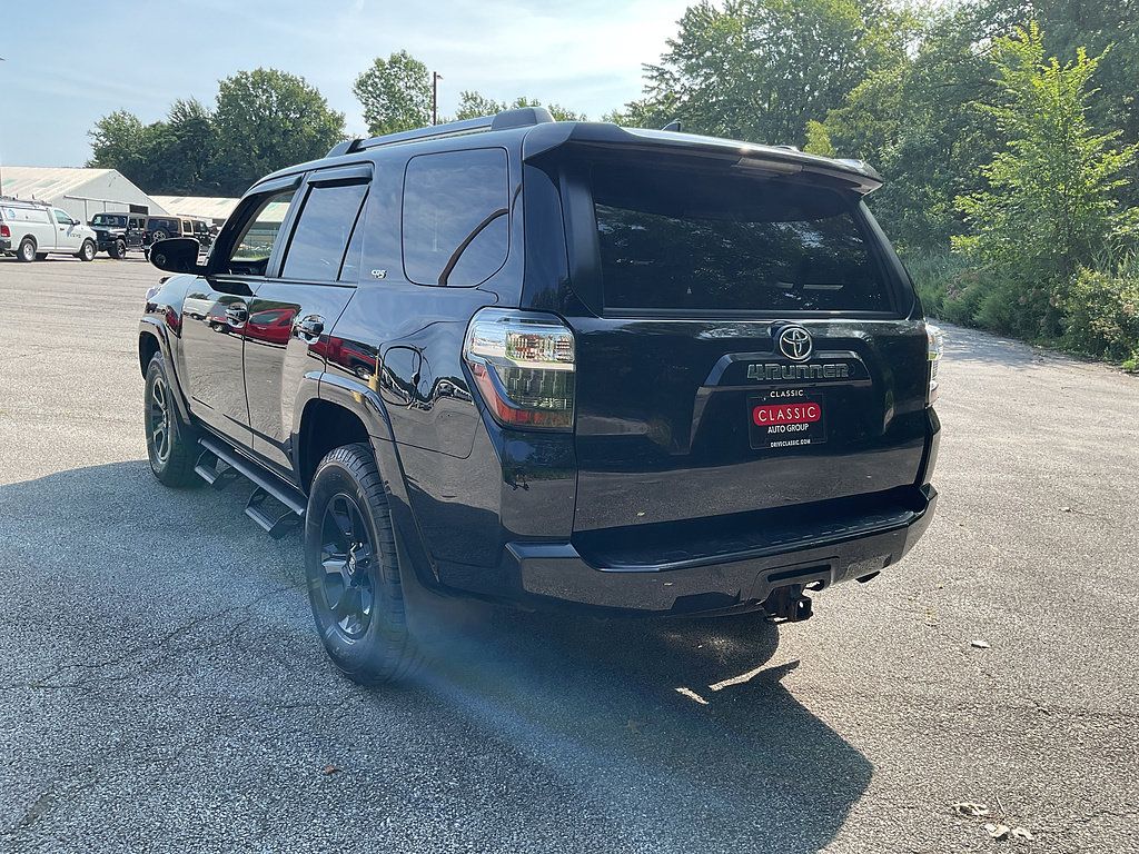 Used 2019 Toyota 4Runner SR5 Premium AWD/4WD image 5