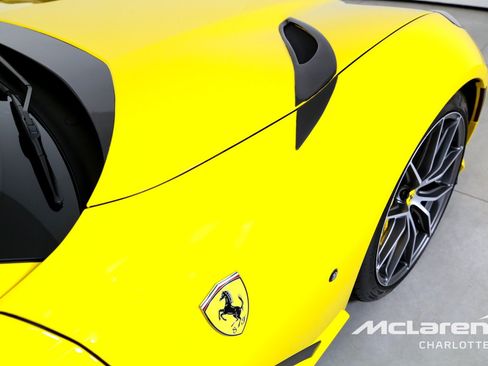 Used 2023 Ferrari 812 GTS RWD image 34