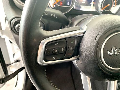 Used 2023 Jeep Gladiator Overland image 29