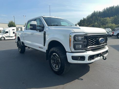 Used 2023 Ford F350 Lariat w/ Lariat Ultimate Package AWD/4WD image 5