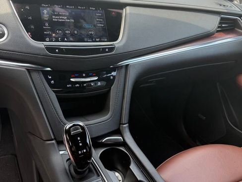 Used 2023 Cadillac XT5 Premium Luxury w/ Technology Package FWD image 11