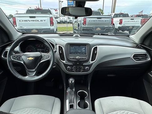 Used 2018 Chevrolet Equinox LT FWD image 20