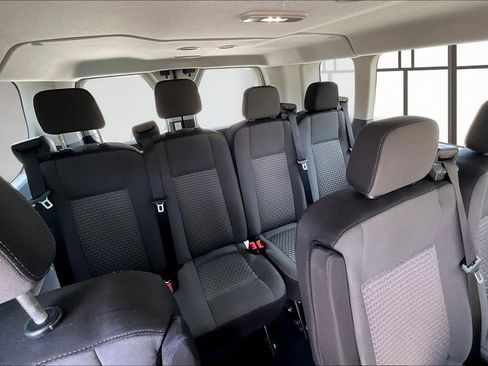 Used 2022 Ford Transit 350 XLT image 24