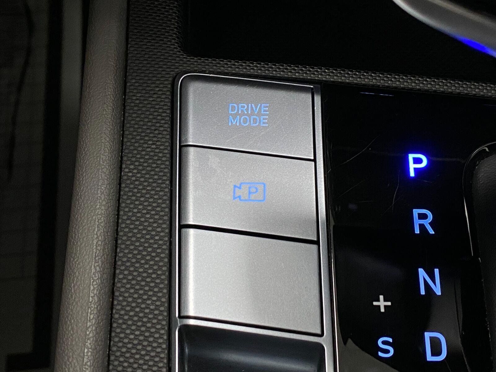 Used 2025 Hyundai Elantra SEL FWD image 27