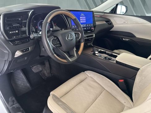 Certified 2024 Lexus RX 350 FWD w/ Convenience Package image 10