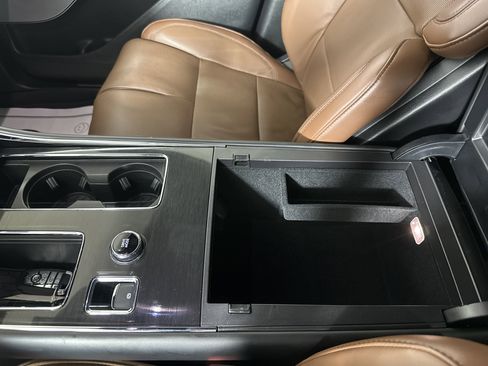 Certified 2024 Lincoln Aviator Reserve w/ Equipment Group 201A image 22