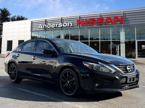 Used 2017 Nissan Altima 2.5 SR w/ Midnight Edition Package image 1
