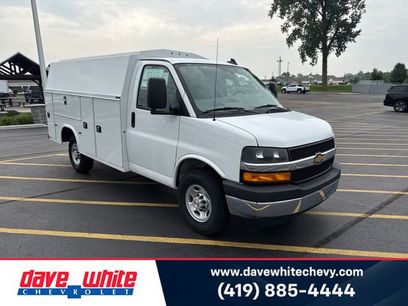 New 2025 Chevrolet Express 3500 w/ Power Convenience Package