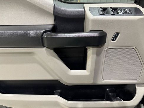 Used 2018 Ford F250 XL w/ Power Equipment Group AWD/4WD image 16