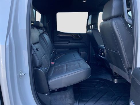 Used 2024 Chevrolet Silverado 1500 High Country w/ High Country Premium Package image 30