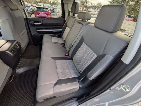 Used 2017 Toyota Tundra SR5 image 17