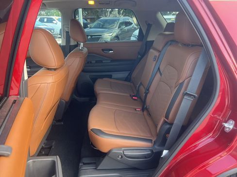 Certified 2025 Nissan Pathfinder Platinum w/ Cargo Package FWD image 12