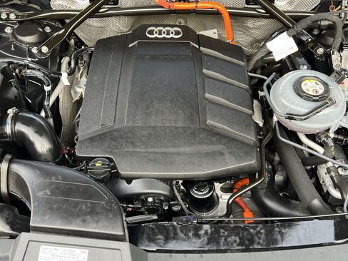 Used 2024 Audi Q5 e Premium Plus AWD/4WD image 34