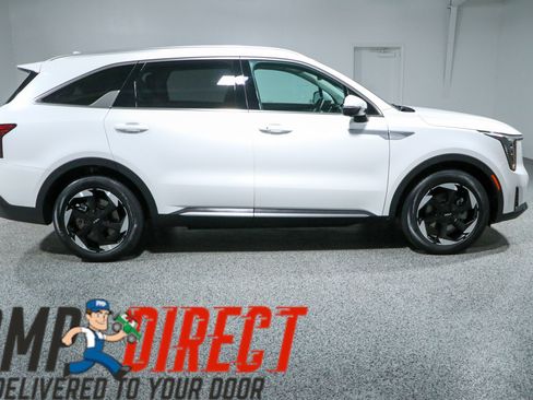 Used 2025 Kia Sorento EX w/ EX Panoramic Sunroof Package AWD/4WD image 6