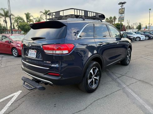 Used 2016 Kia Sorento EX image 5