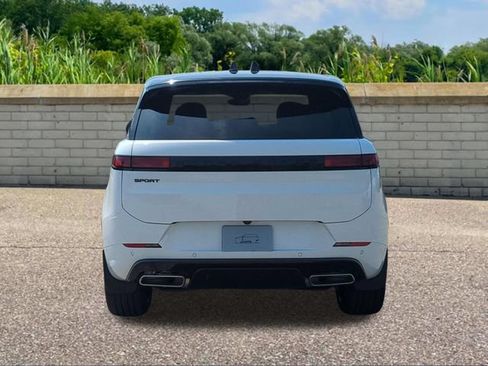 New 2027 Land Rover Range Rover Sport Dynamic SE AWD/4WD image 5