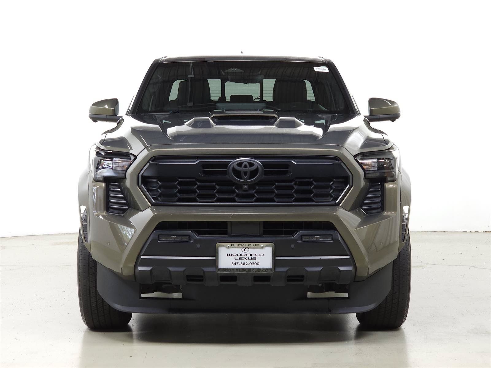 Used 2024 Toyota Tacoma TRD Sport w/ TRD Sport Premium Package AWD/4WD image 2
