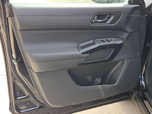 New 2026 Nissan Pathfinder SV AWD/4WD image 11