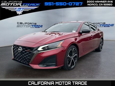 Used 2023 Nissan Altima 2.5 SR image 1