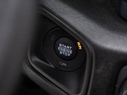 Used 2026 Jeep Gladiator Sport image 25