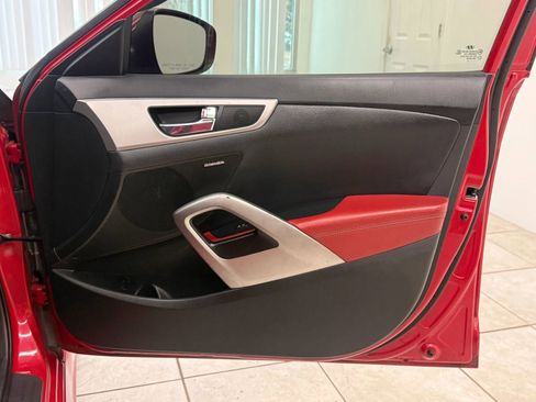 Used 2013 Hyundai Veloster RE:MIX Edition image 20