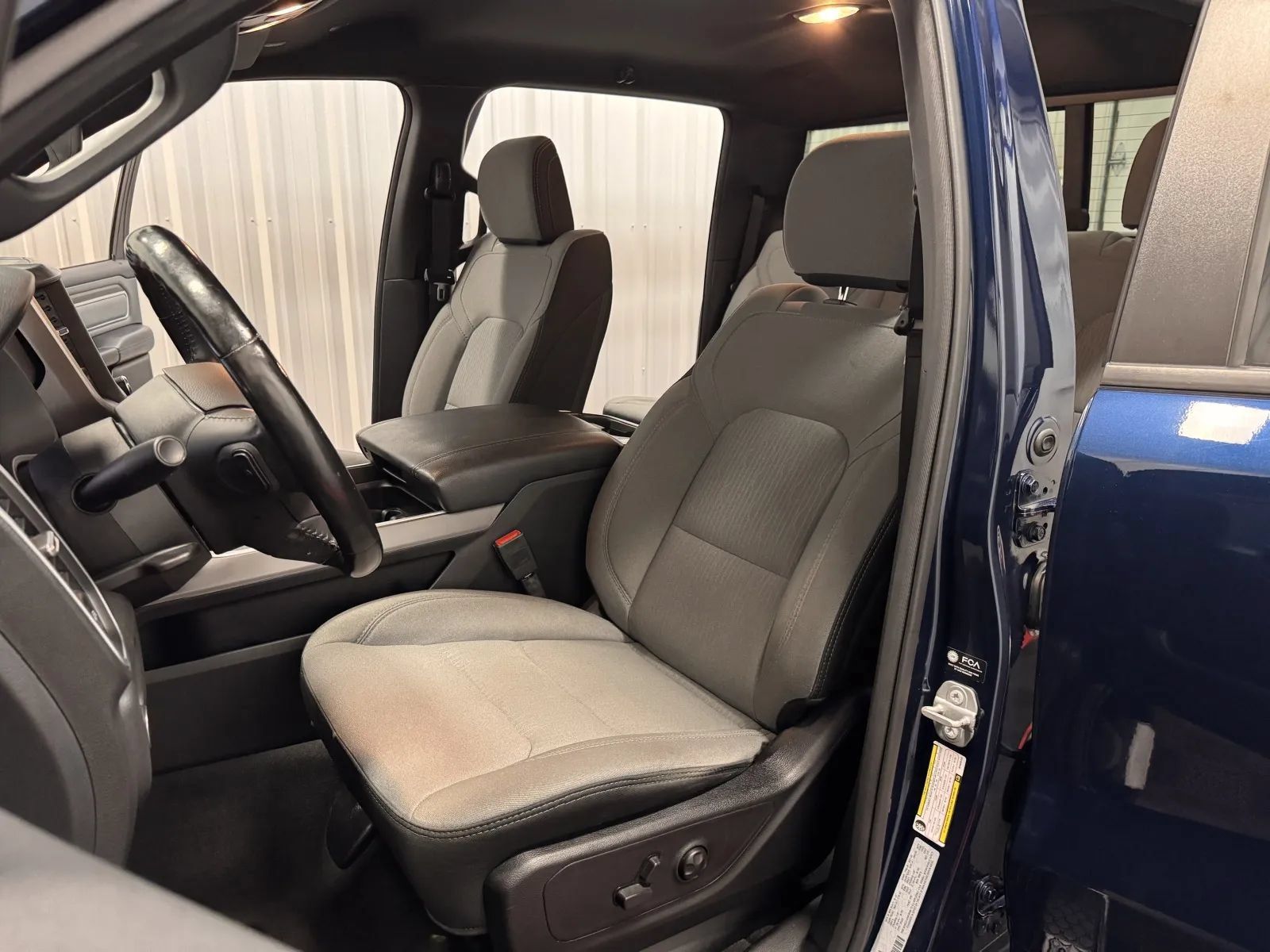 Used 2021 RAM 1500 Big Horn AWD/4WD image 36