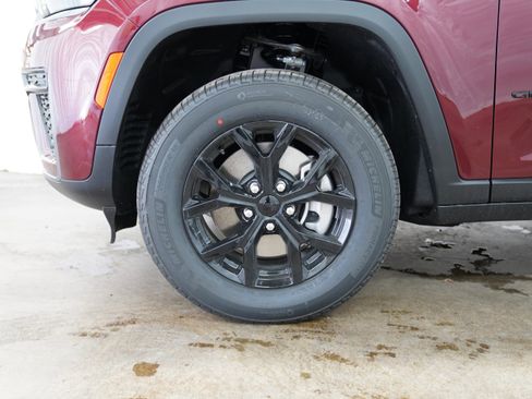 New 2026 Jeep Grand Cherokee L 4WD image 17
