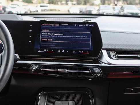 Used 2025 BMW X2 xDrive28i image 13