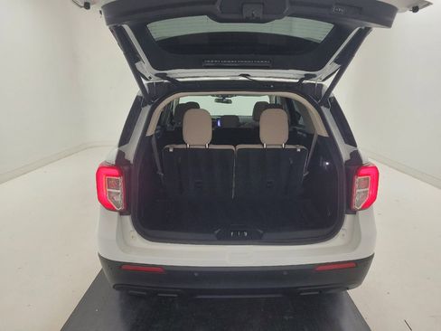 Used 2020 Ford Explorer 4WD image 29