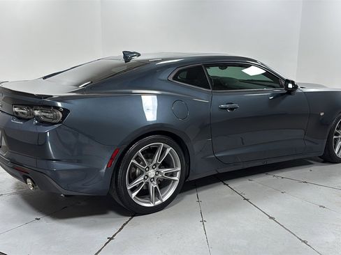 Used 2020 Chevrolet Camaro LT w/ RS Package image 5