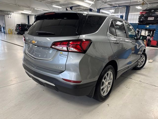 Used 2024 Chevrolet Equinox LT AWD/4WD image 11