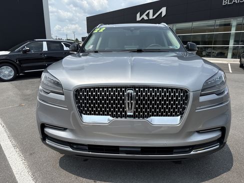 Used 2022 Lincoln Aviator AWD w/ Premium Package image 9