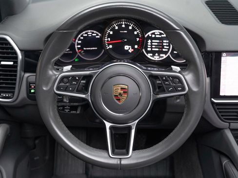 Used 2020 Porsche Cayenne AWD/4WD image 25