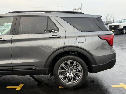 New 2026 Ford Explorer Active w/ Active Comfort Package image 15