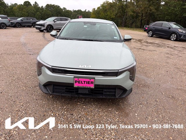 Certified 2025 Kia K4 FWD image 2
