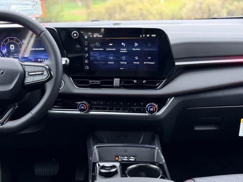 New 2026 Chevrolet Equinox RS w/ Convenience Package III image 15