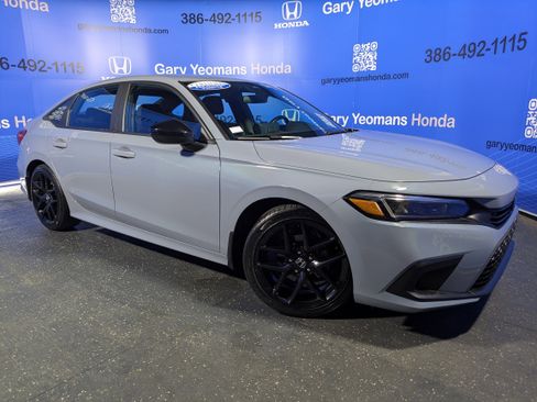 Certified 2022 Honda Civic Sport image 1