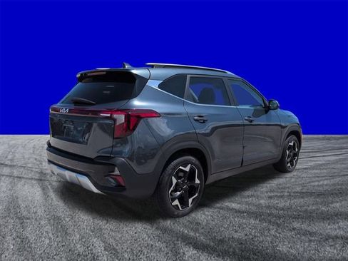 Used 2026 Kia Seltos EX FWD image 4