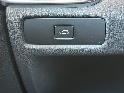 Used 2024 Volvo S60 B5 Core FWD image 35