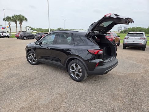 Used 2025 Ford Escape ST-Line FWD image 23