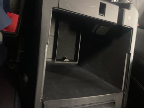 Used 2024 Ford Explorer ST w/ Equipment Group 401A image 39