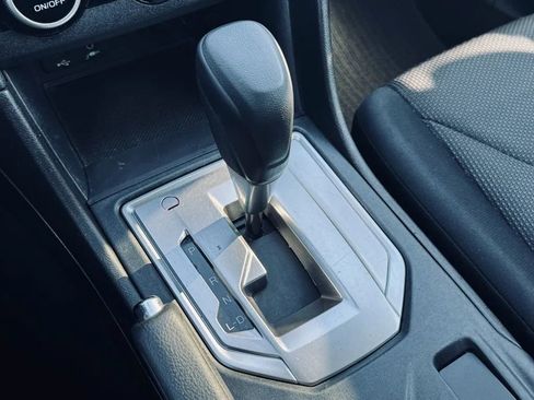 Used 2020 Subaru Crosstrek 2.0i image 20