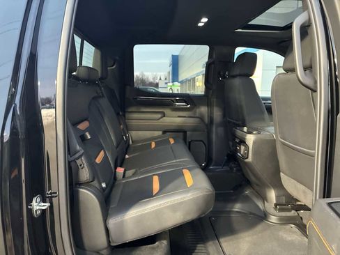 Certified 2023 GMC Sierra 1500 AT4 w/ Technology Package image 28