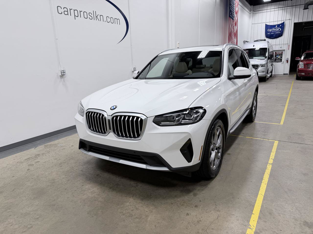 Used 2022 BMW X3 sDrive30i w/ Convenience Package RWD image 3