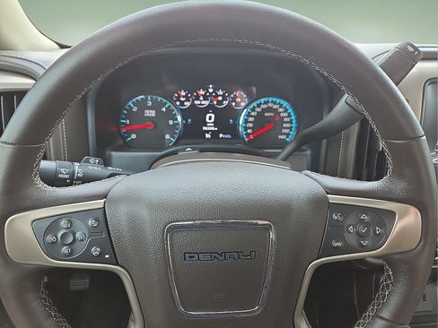 Used 2018 GMC Sierra 1500 Denali AWD/4WD image 4